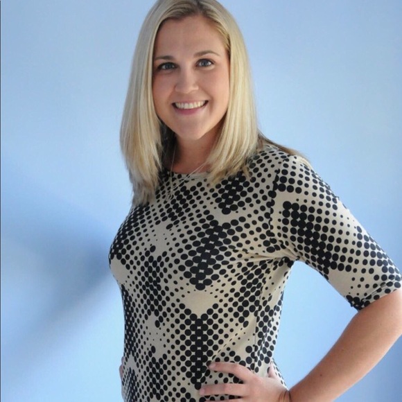 Meet your Posher, Julie - Picture 2 of 3